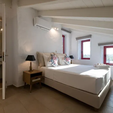 Abeloessa Methonian Hospitality