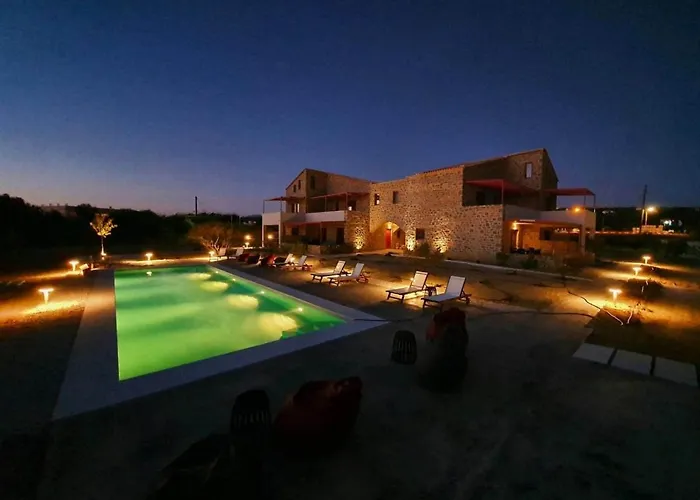 Aparthotel Abeloessa Methonian Hospitality