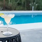 Appart hôtel Abeloessa Methonian Hospitality