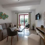 Appart hôtel Abeloessa Methonian Hospitality
