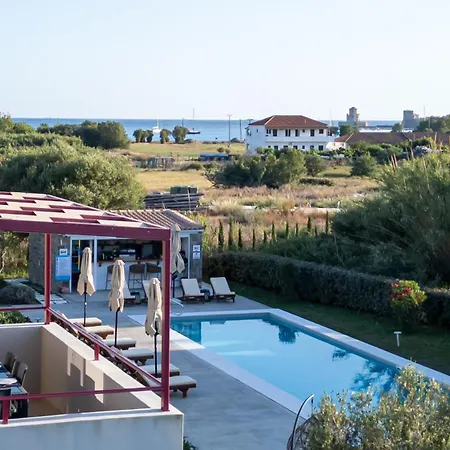 Aparthotel Abeloessa Methonian Hospitality