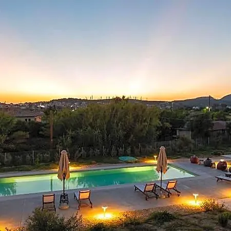 Abeloessa Methonian Hospitality Aparthotel 4*