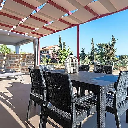 Abeloessa Methonian Hospitality Aparthotel