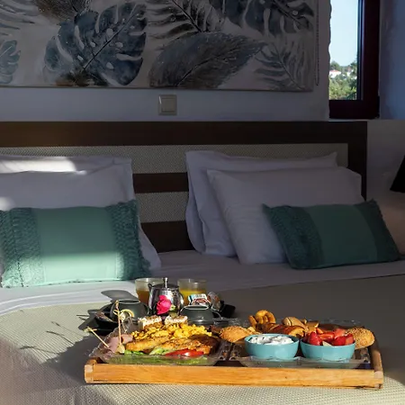 Aparthotel Abeloessa Methonian Hospitality