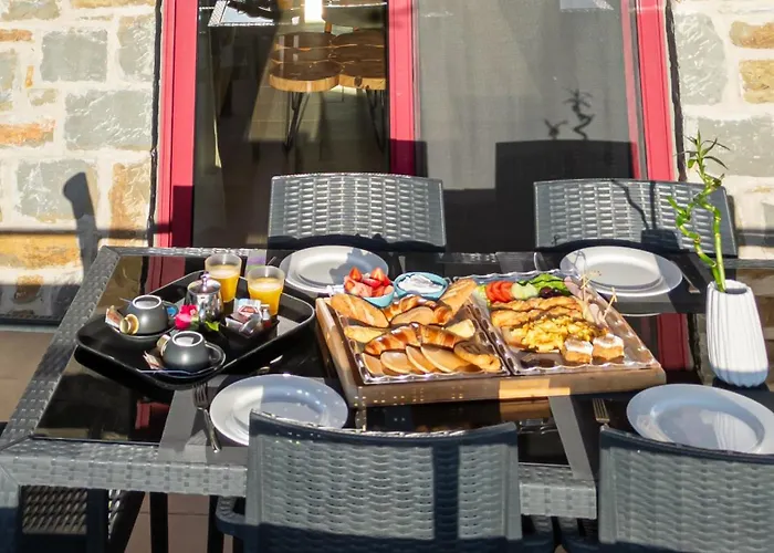 아파트호텔 Abeloessa Methonian Hospitality 4*